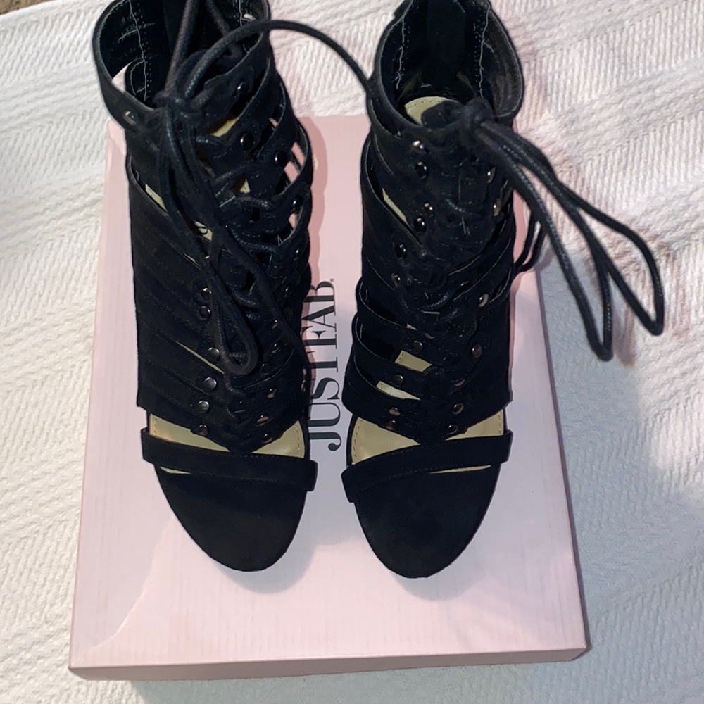 Womens shoes